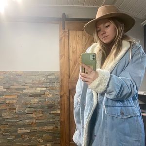 Ashley vintage charm Sherpa jean jacket